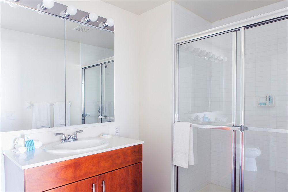 Sky City Apartments ニューヨーク エクステリア 写真